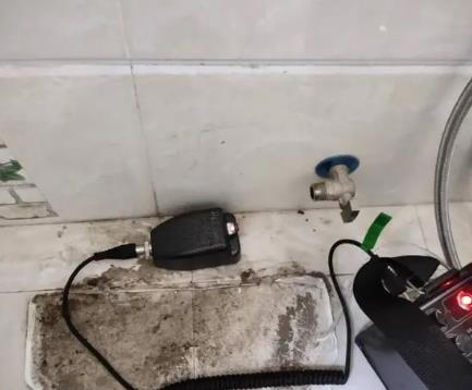 建华屋顶漏水维修公司分享下卫生间漏水的危害及解决方法